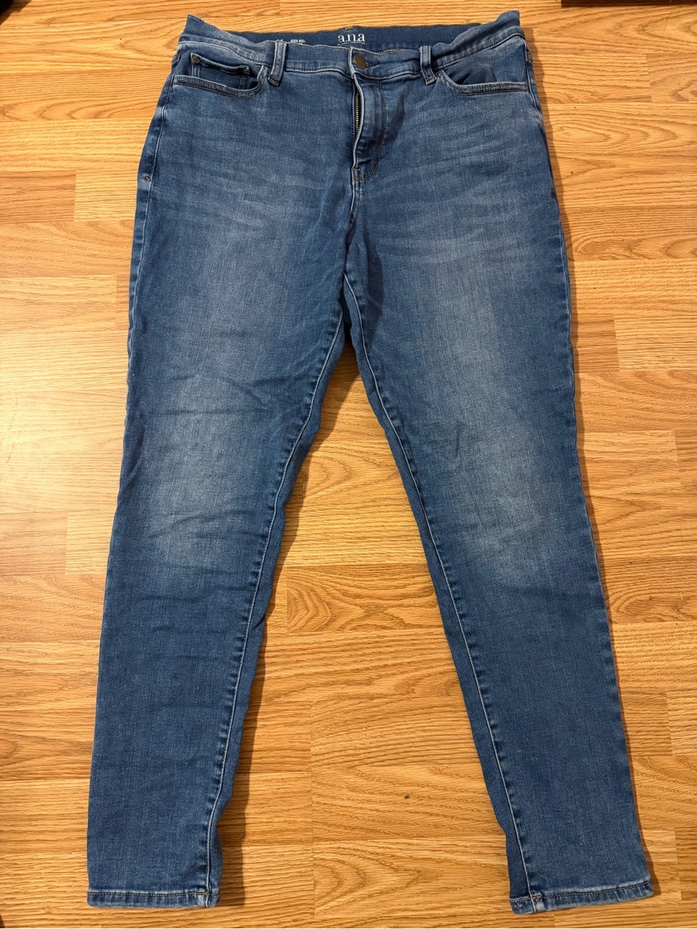 a.n.a Women's Medium Blue Skinny Jeans